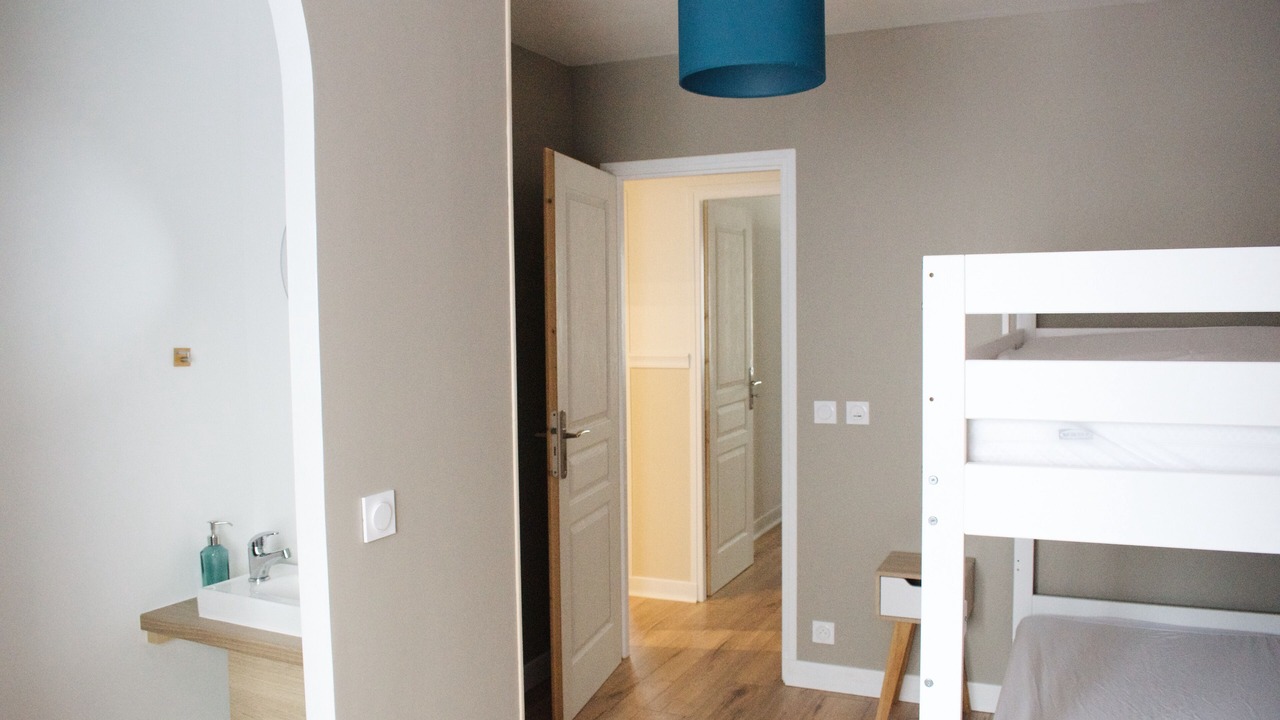 Photo of Bedroom in Cote Ouest Ormeaux