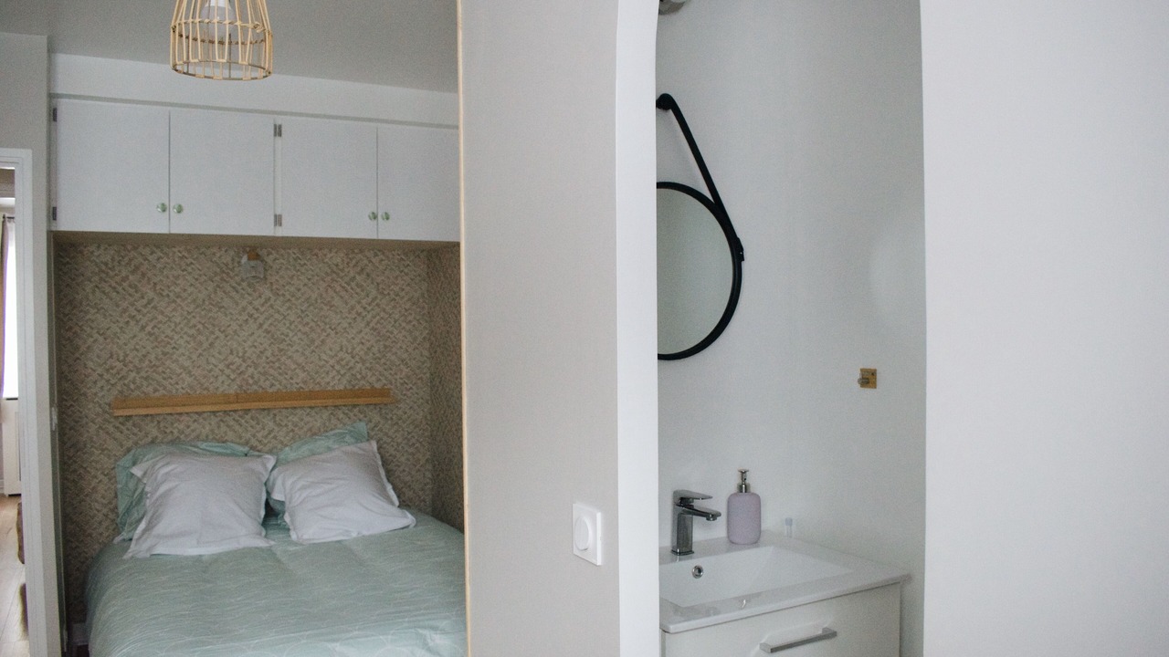 Photo of Bedroom in Cote Ouest Ormeaux