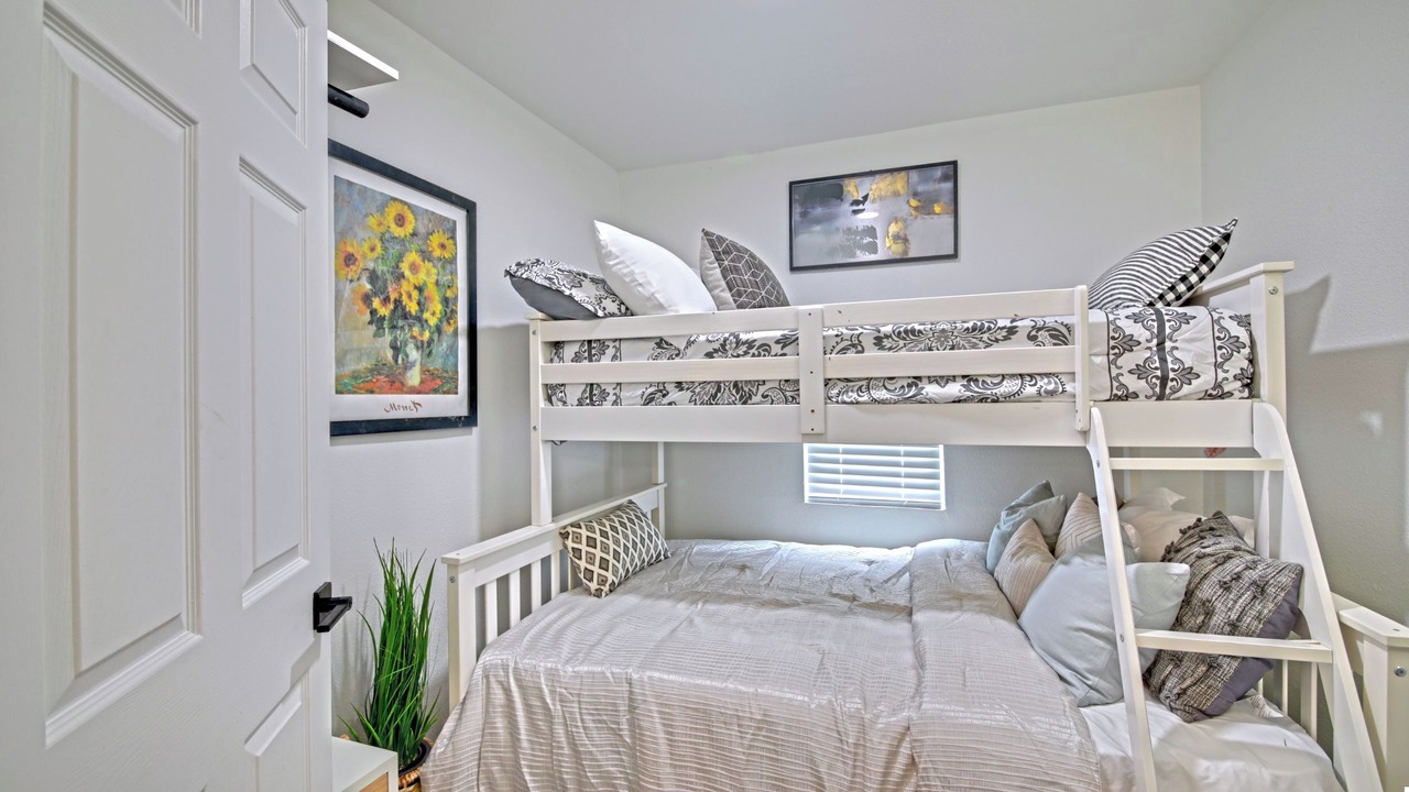 Photo of Bedroom in Dawson