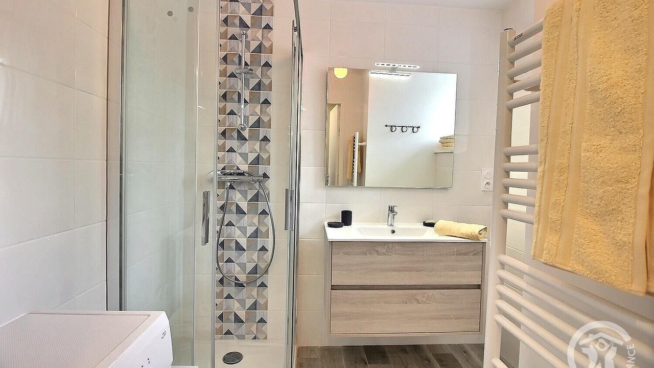 Photo of Bathroom in Le Haut-Corlay