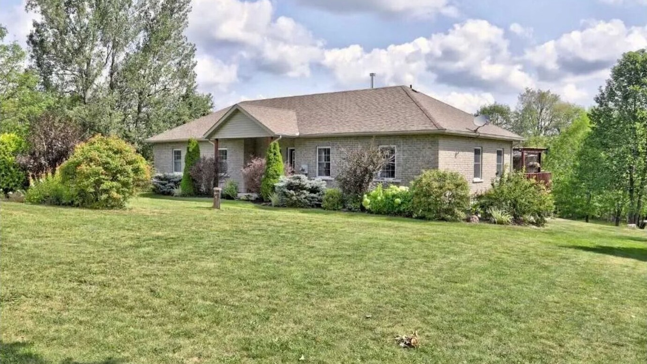 Photo of Outdoor in Colborne