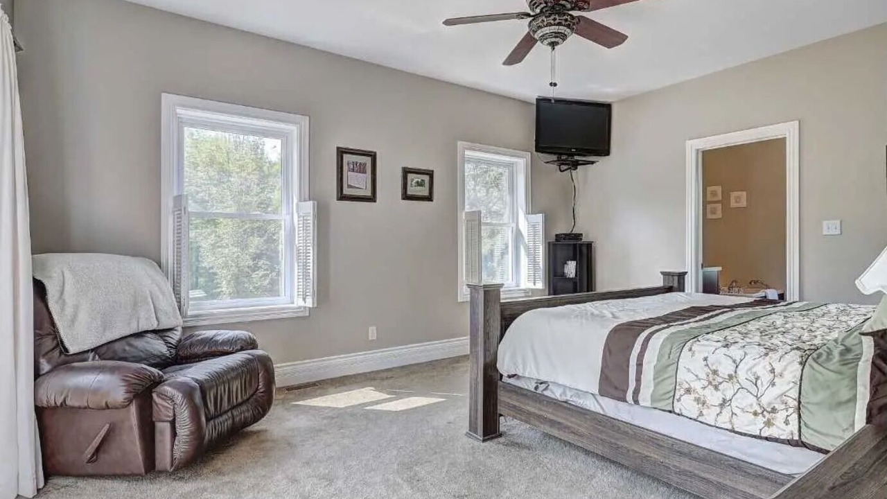 Photo of Bedroom in Colborne