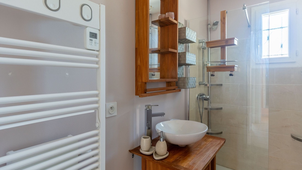 Photo of Bathroom in Gastes