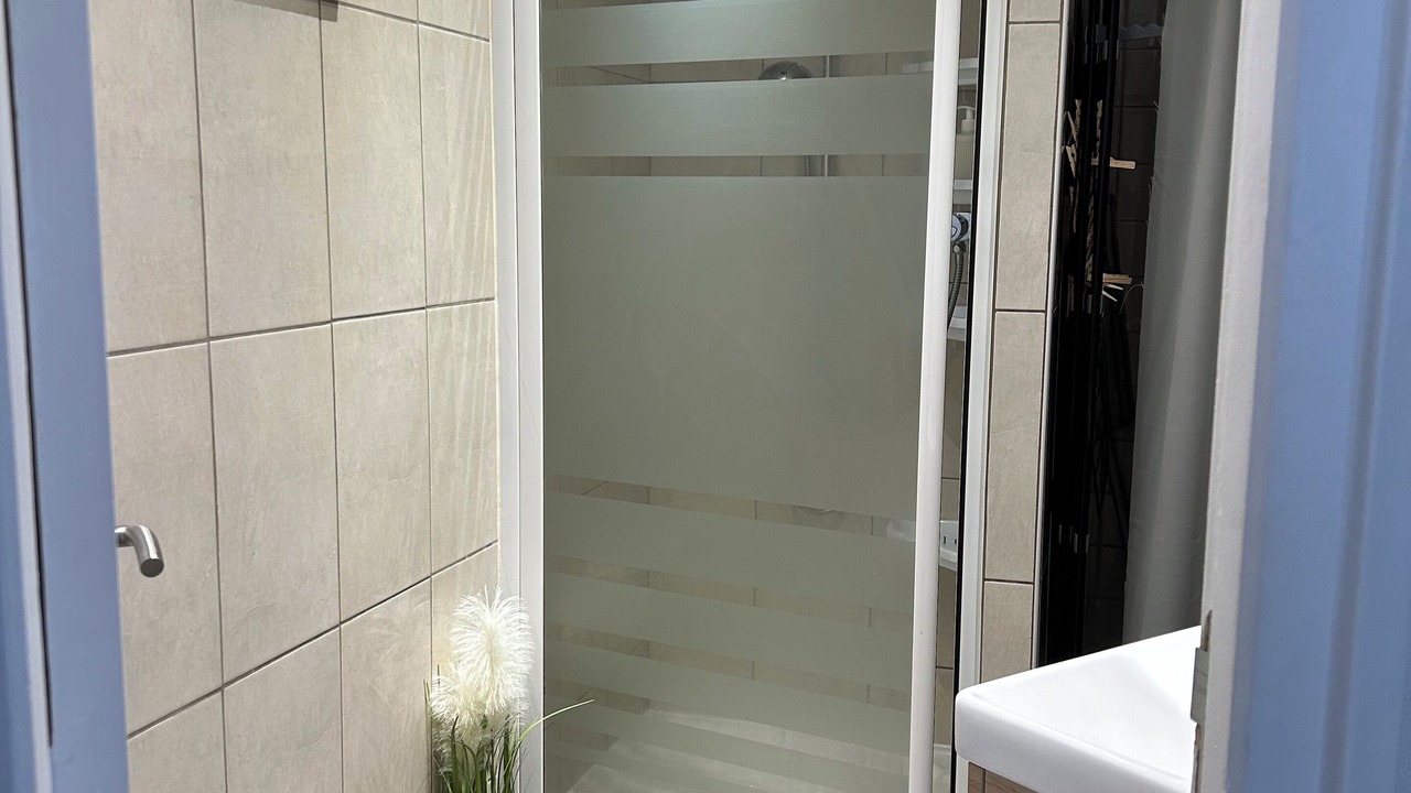 Photo of Bathroom in Antony