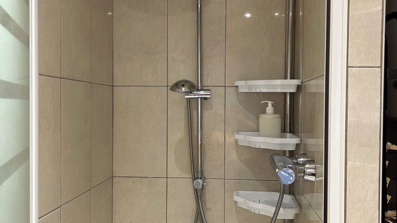Photo of Bathroom in Antony
