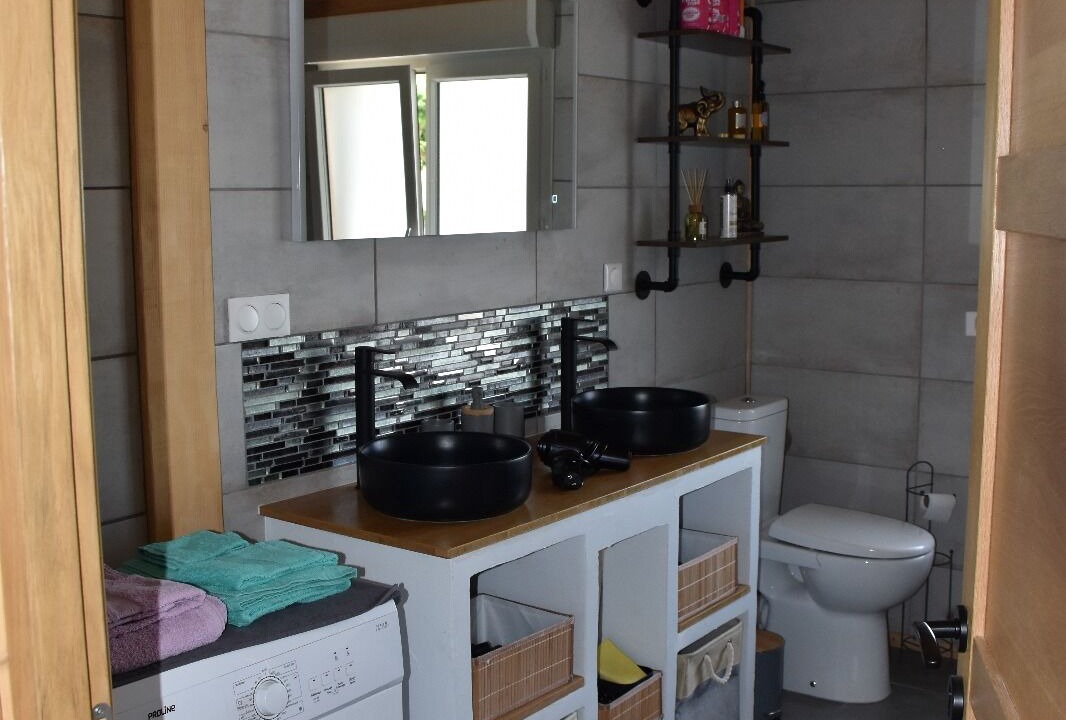 Photo of Bathroom in Margencel