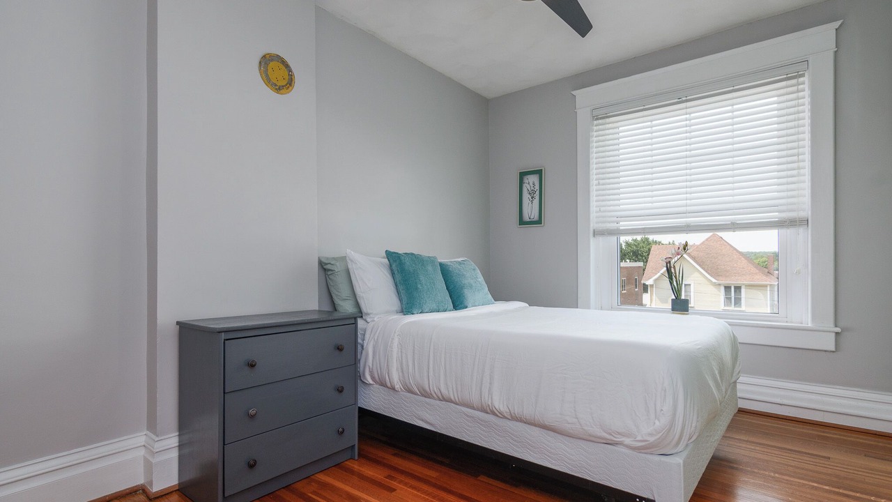 Photo of Bedroom in Jefferson City