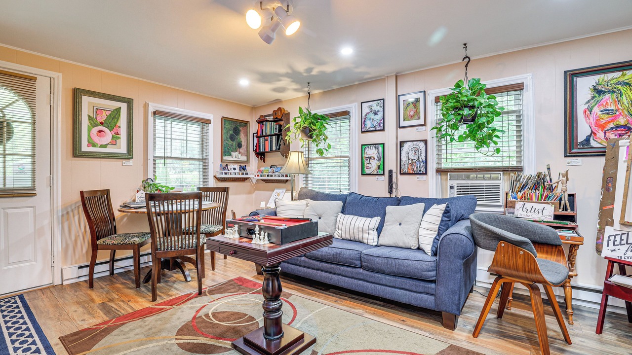 Photo of Livingroom in Scotrun