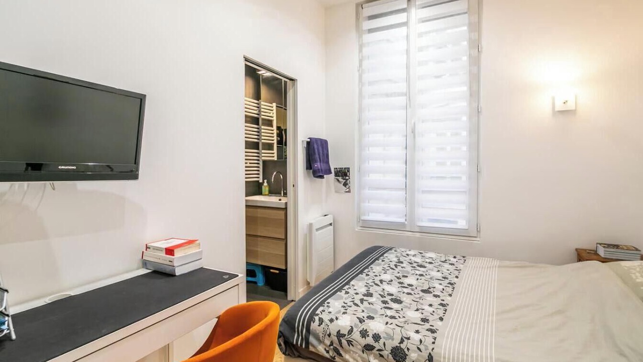 Photo of Bedroom in Clignancourt
