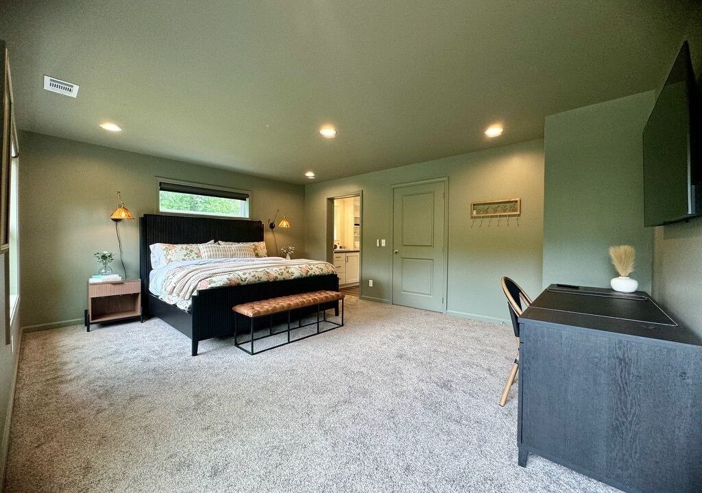 Photo of Bedroom in Crittenden