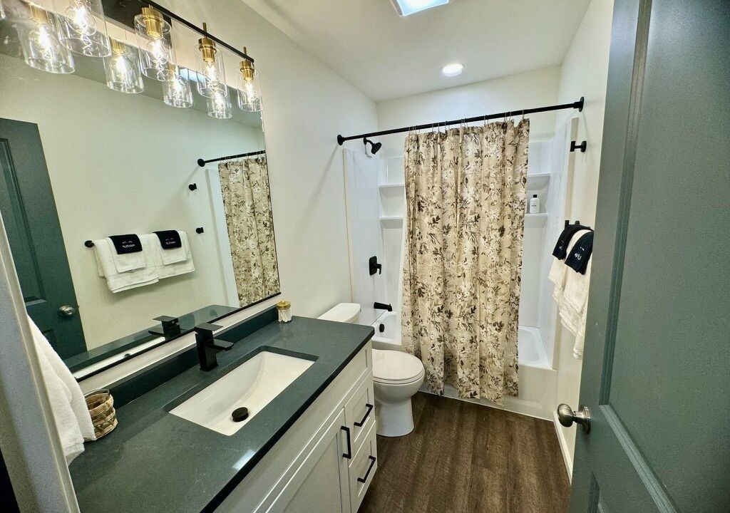 Photo of Bathroom in Crittenden