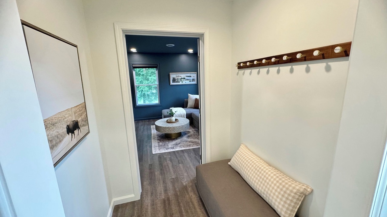 Photo of Livingroom in Crittenden