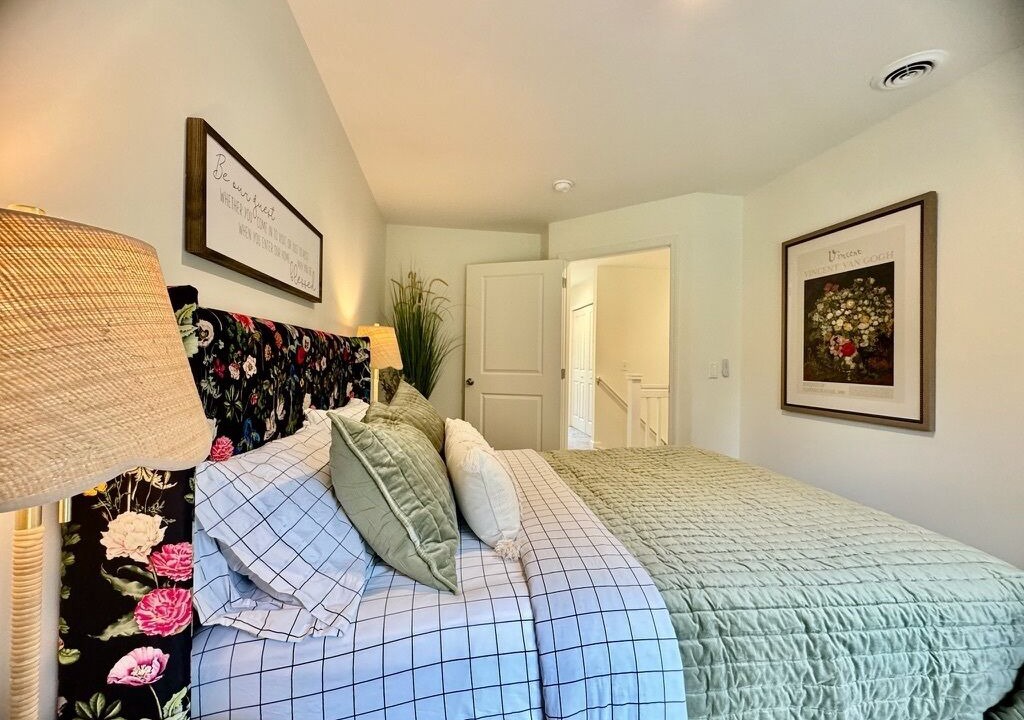 Photo of Bedroom in Crittenden