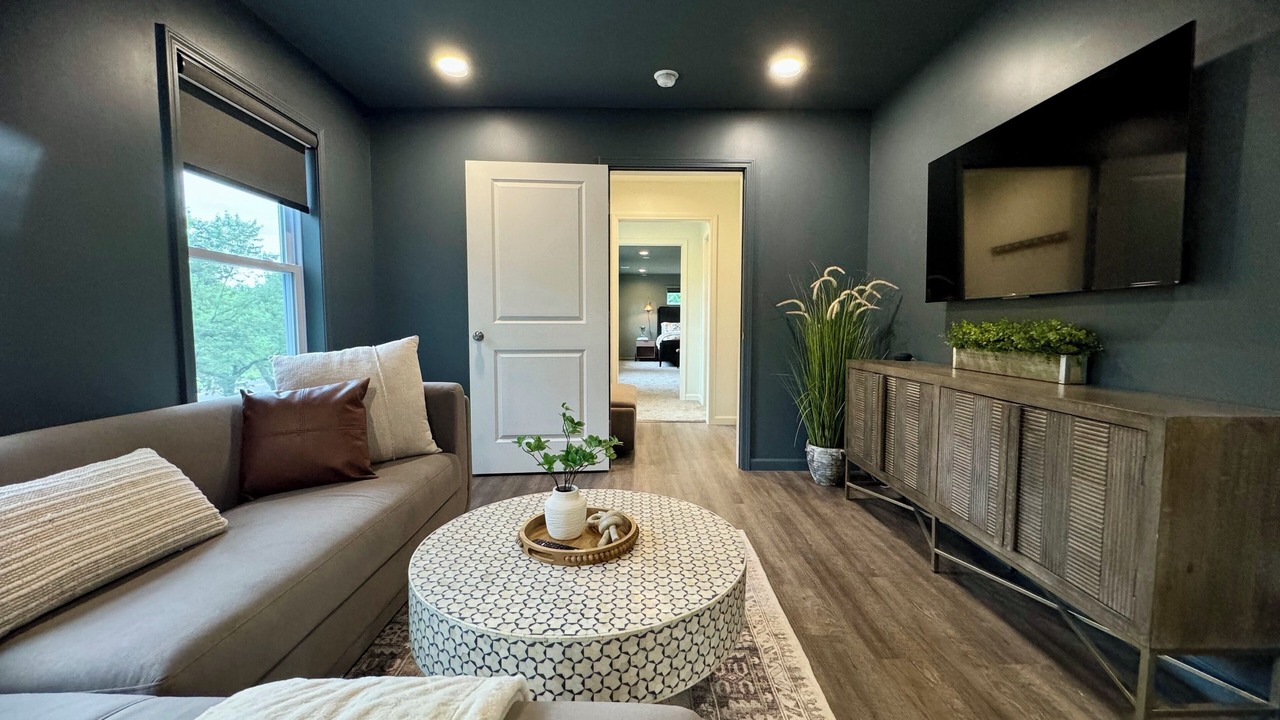 Photo of Livingroom in Crittenden