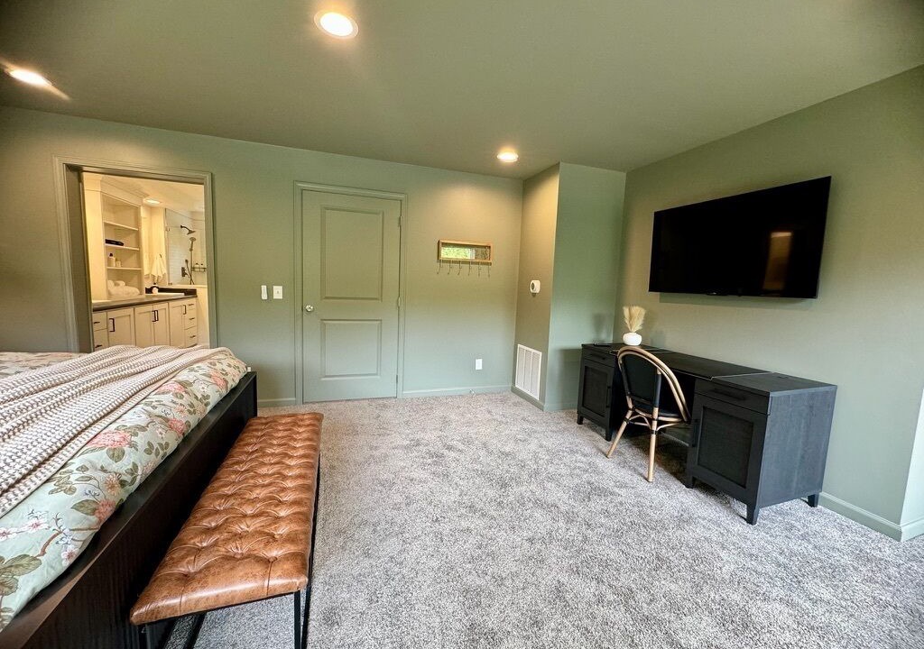 Photo of Bedroom in Crittenden