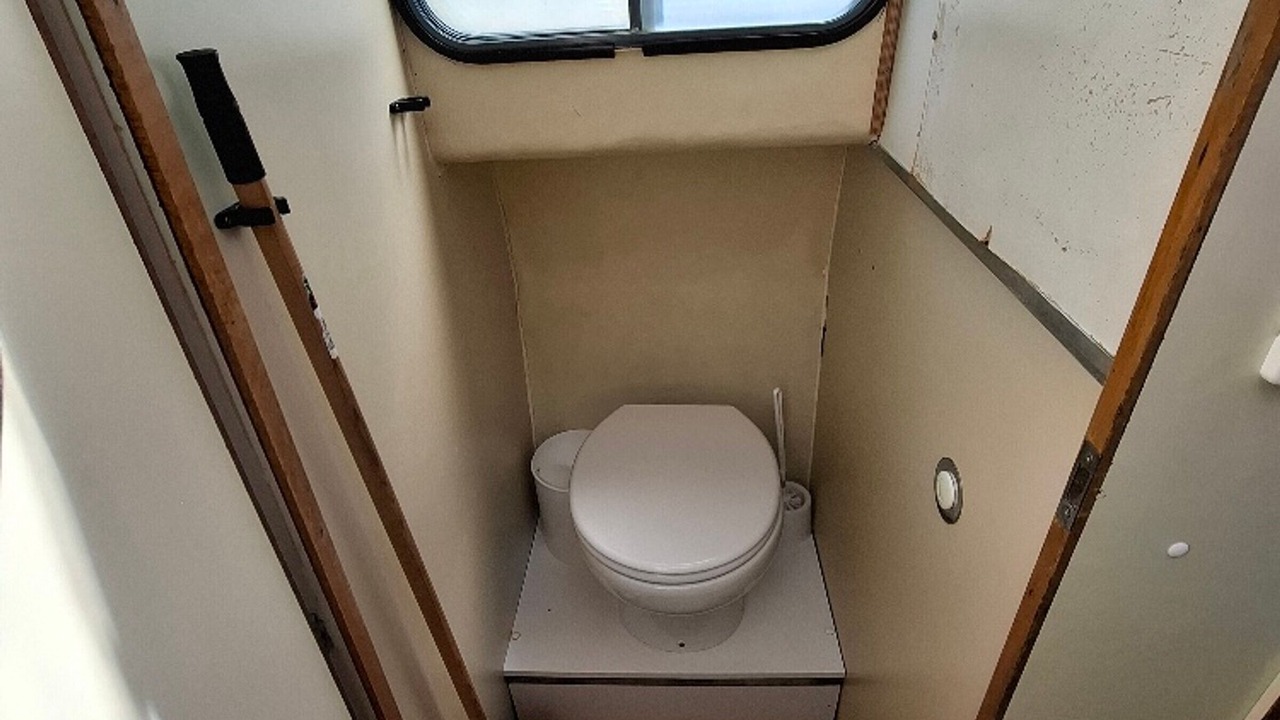 Photo of Bathroom in Chenille-Change