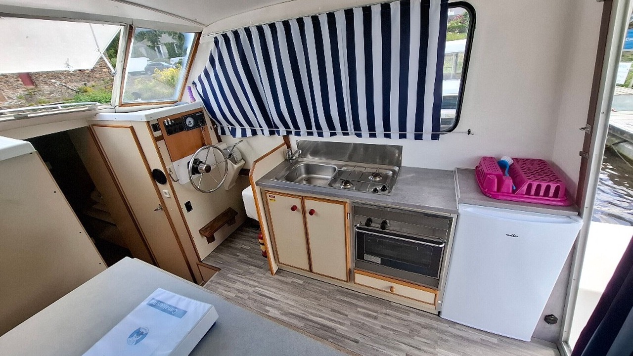 Photo of Kitchen in Chenille-Change