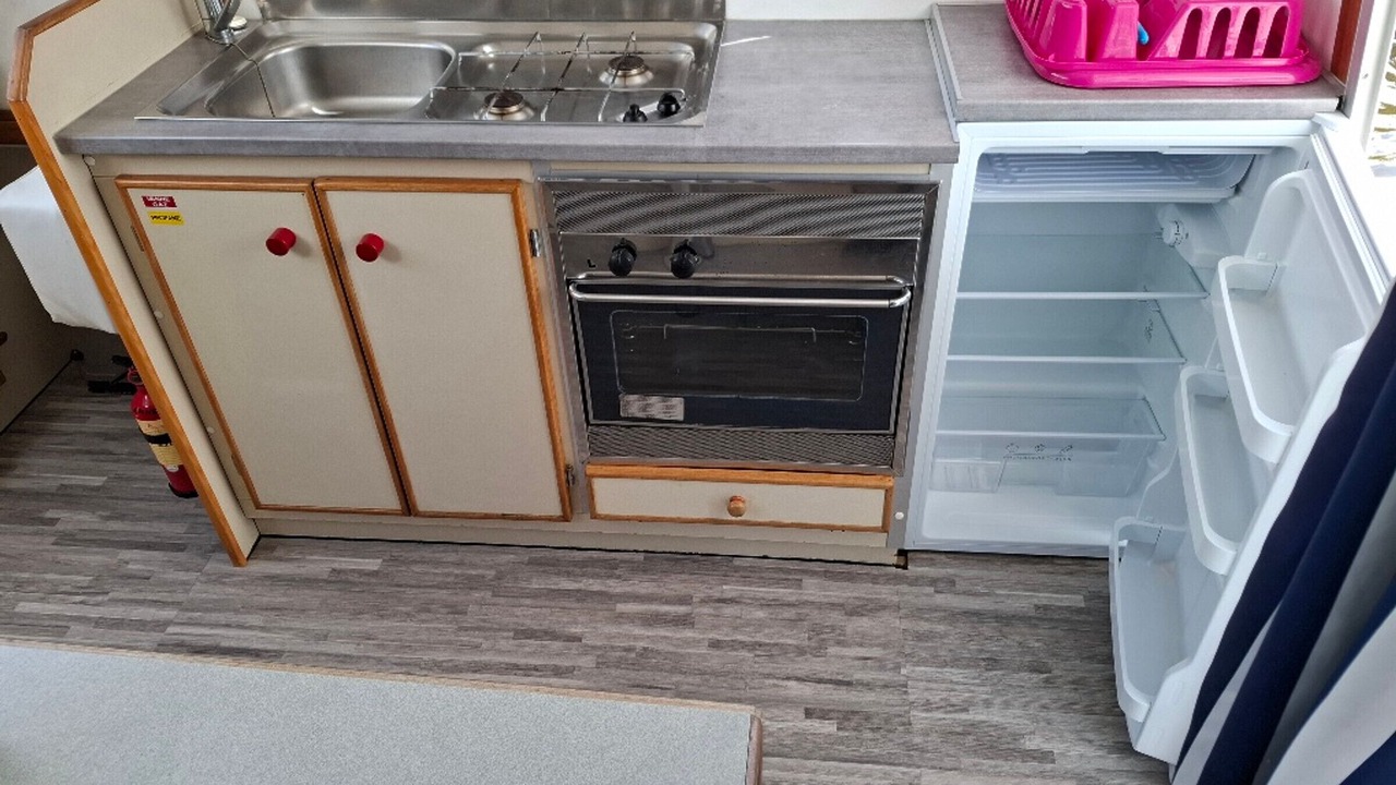 Photo of Kitchen in Chenille-Change