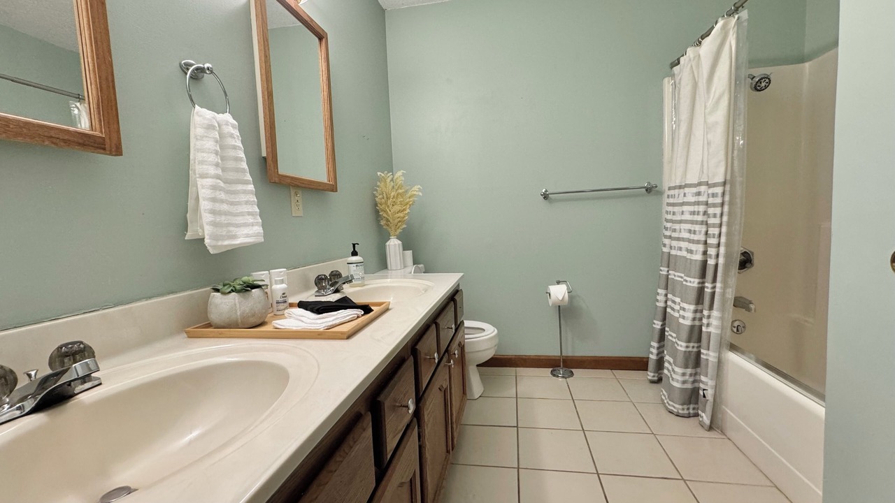 Photo of Bathroom in Murphysboro