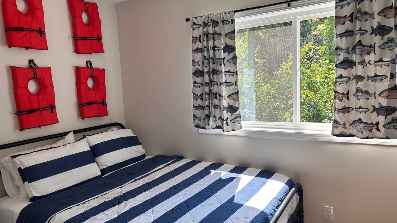 Photo of Bedroom in Three Rivers