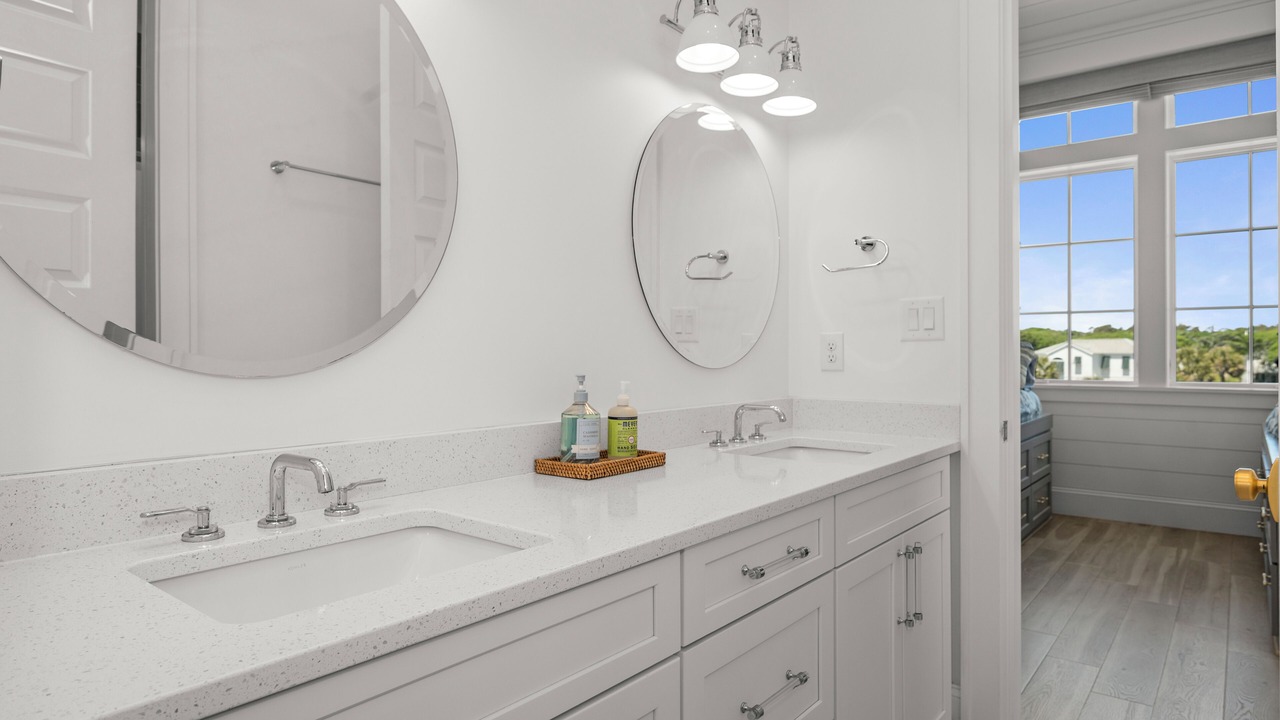 Photo of Bathroom in Pine Knoll Shores