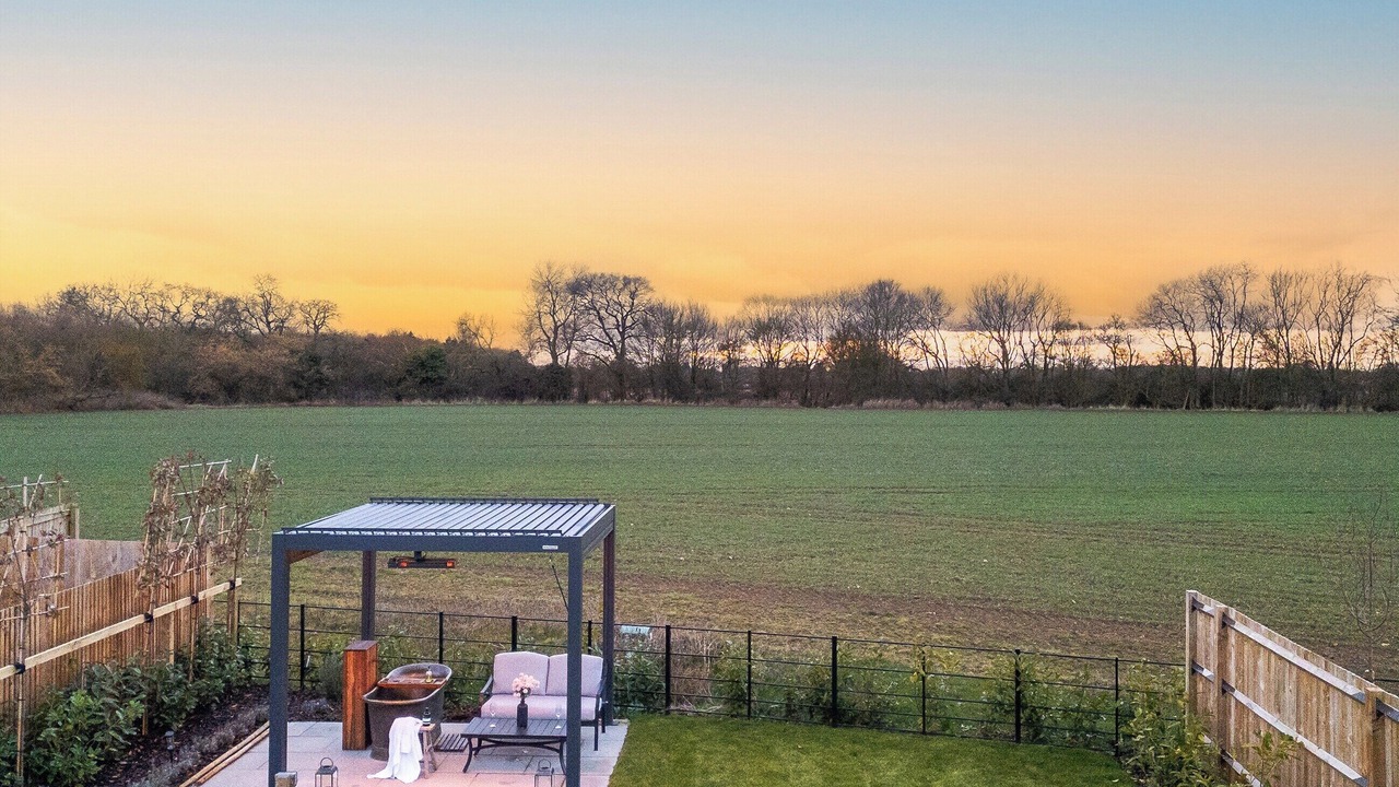 Photo of Others in Howlett End