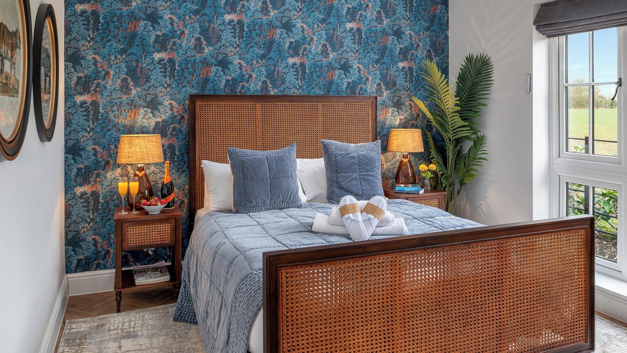 Photo of Others in Howlett End