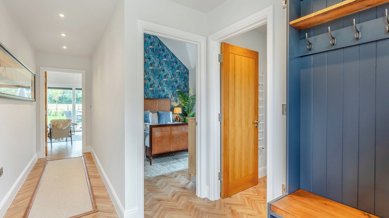 Photo of Others in Howlett End