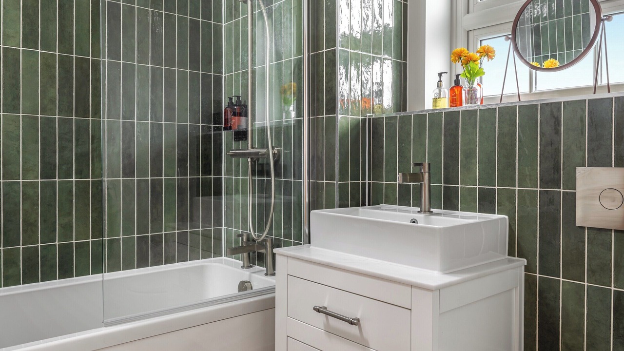 Photo of Bathroom in Howlett End