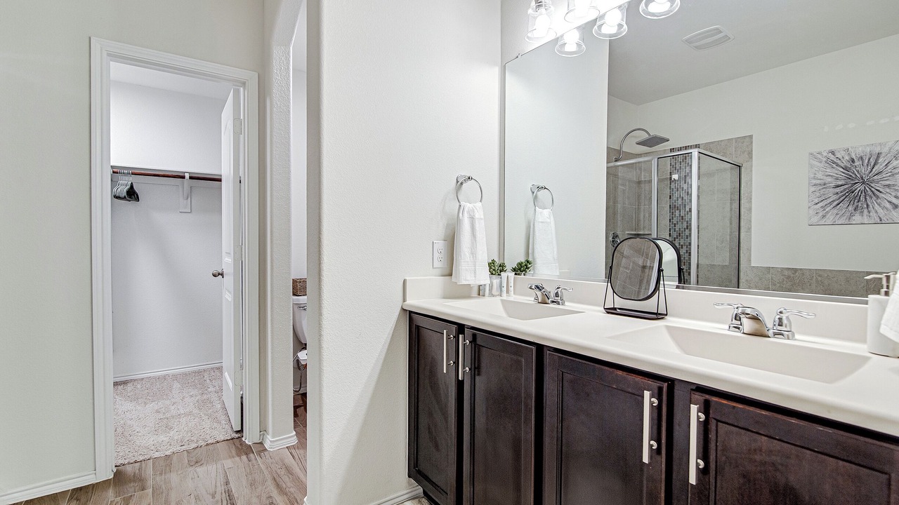 Photo of Bathroom in Haslet