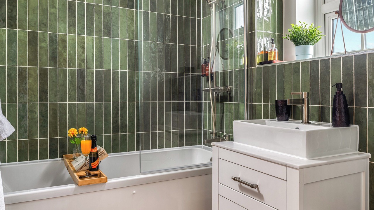 Photo of Bathroom in Howlett End