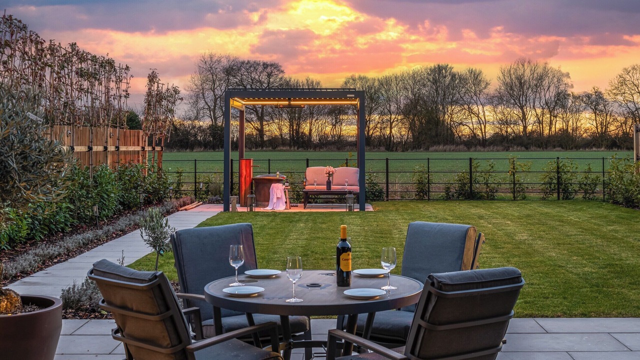 Photo of Others in Howlett End