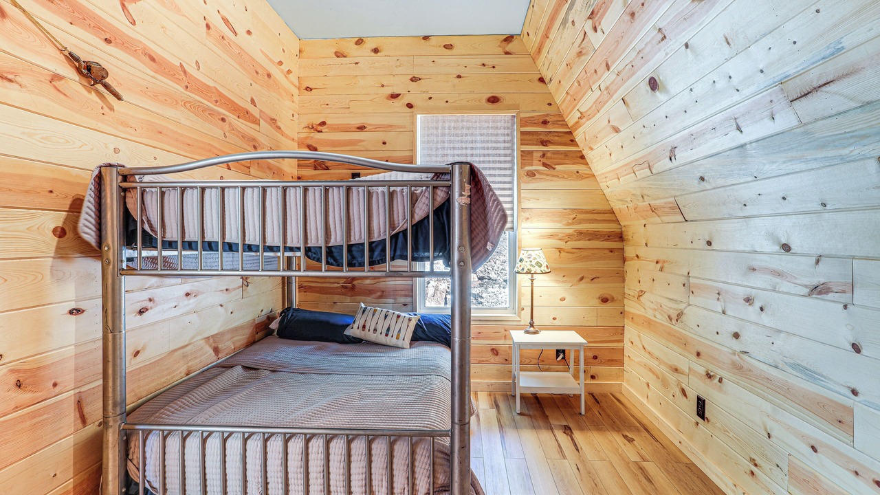 Photo of Others in Hardy