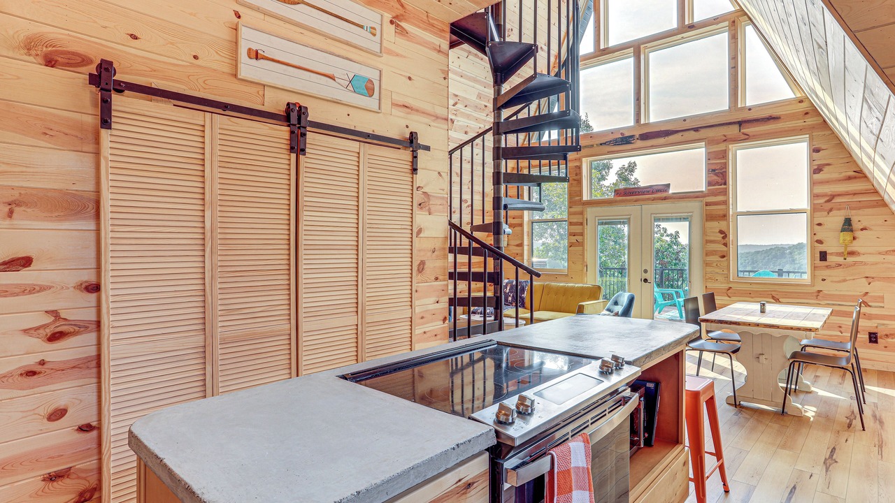 Photo of Others in Hardy