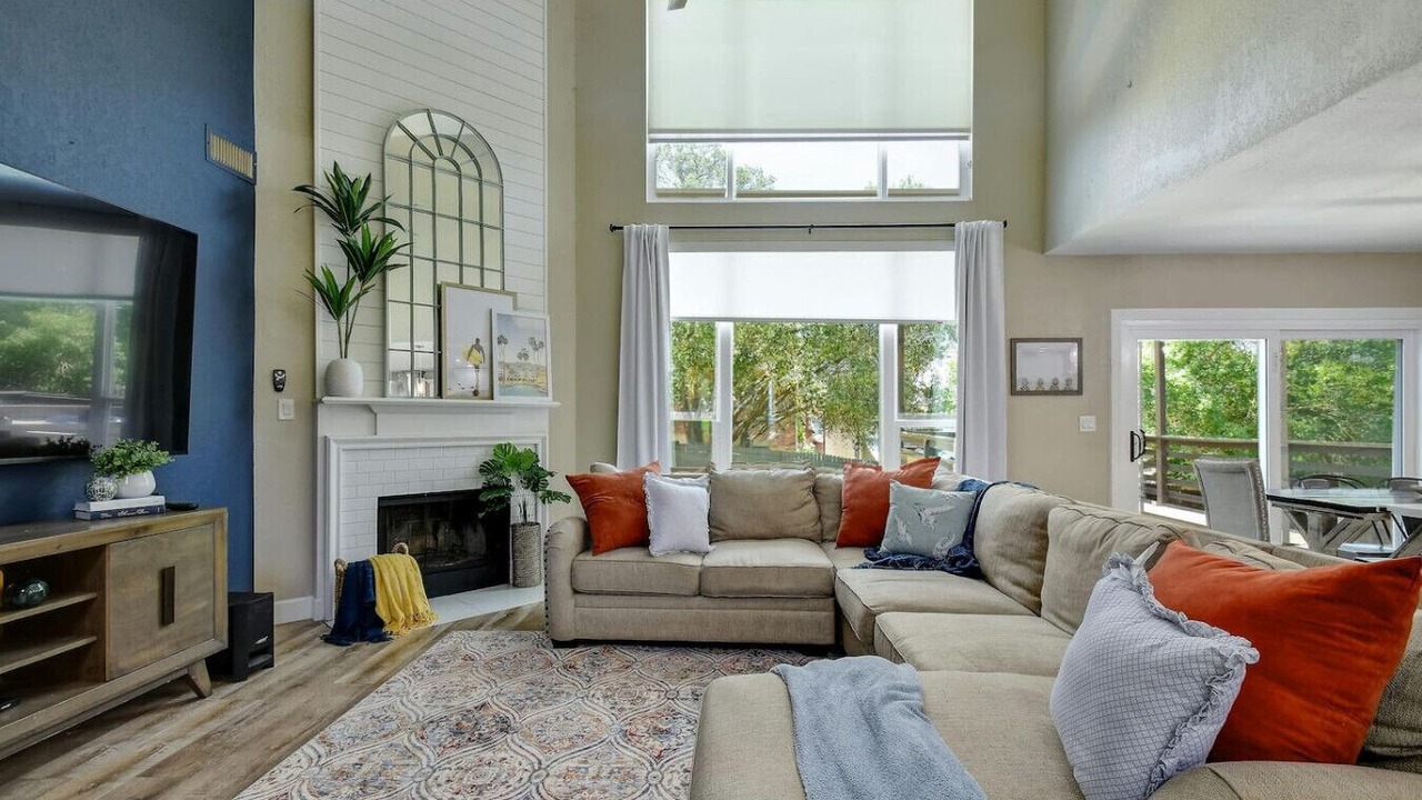 Photo of Livingroom in Stone Oak