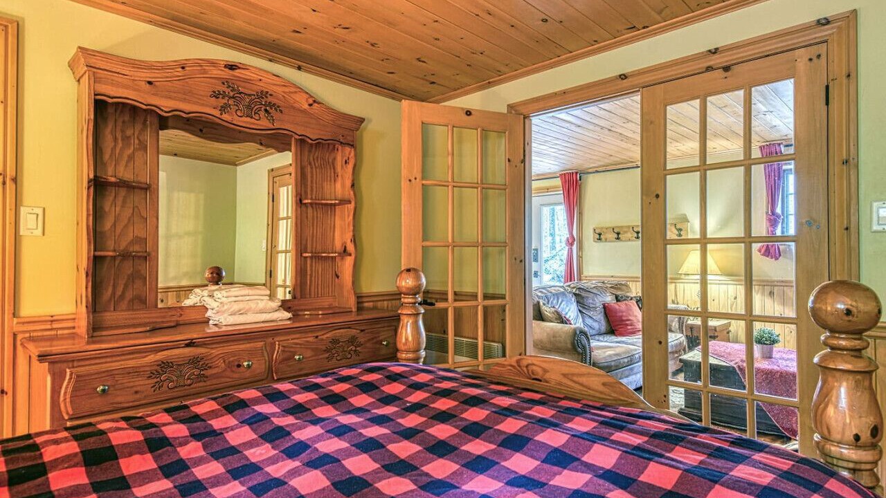 Photo of Bedroom in Saint-Faustin-Lac-Carre