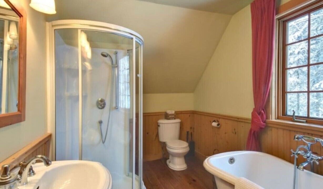 Photo of Bathroom in Saint-Faustin-Lac-Carre