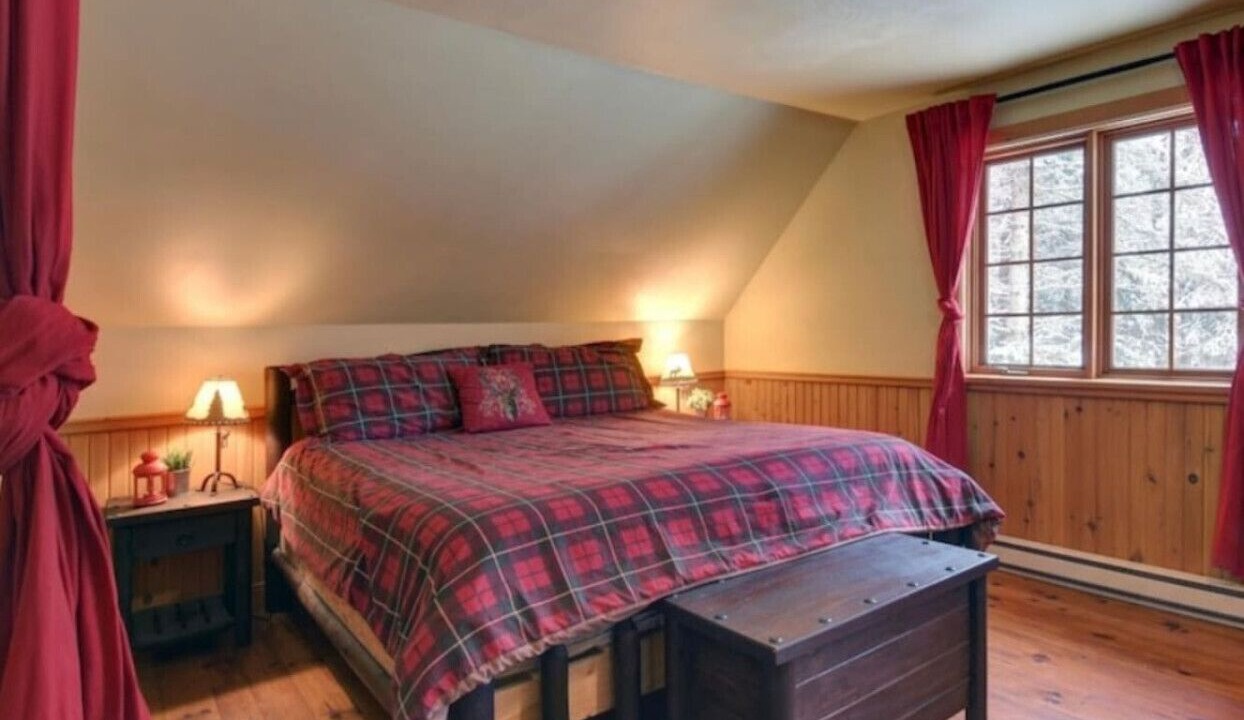 Photo of Bedroom in Saint-Faustin-Lac-Carre