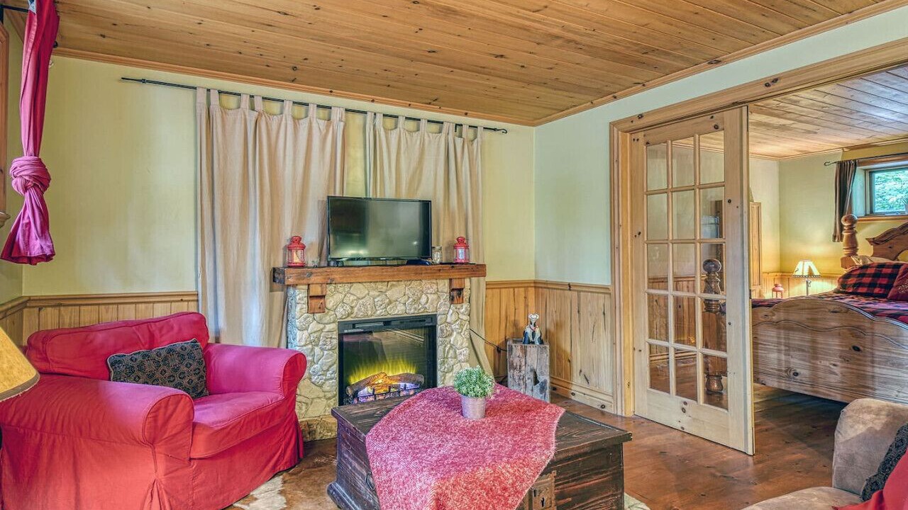 Photo of Livingroom in Saint-Faustin-Lac-Carre