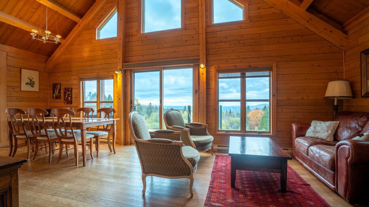 Photo of Livingroom in Notre-Dame-Des-Bois