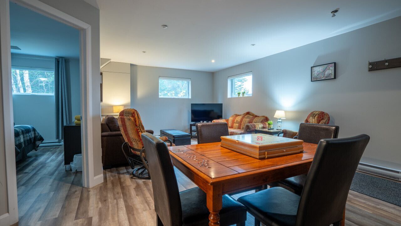 Photo of Livingroom in Petite-Riviere-Saint-Francois