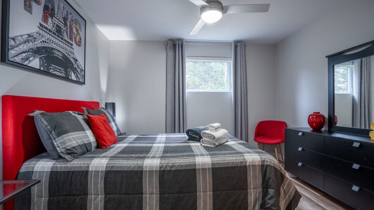 Photo of Bedroom in Petite-Riviere-Saint-Francois