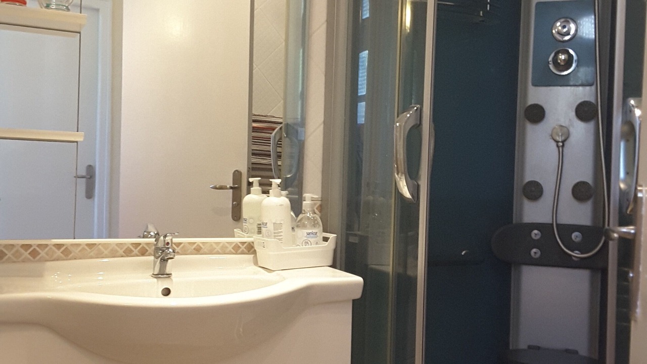 Photo of Bathroom in Juvigny-sous-Andaine