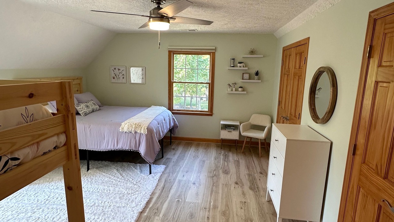 Photo of Bedroom in Smith Mountain Lake