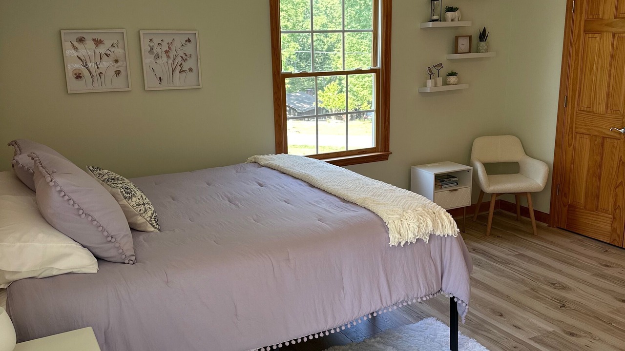 Photo of Bedroom in Smith Mountain Lake