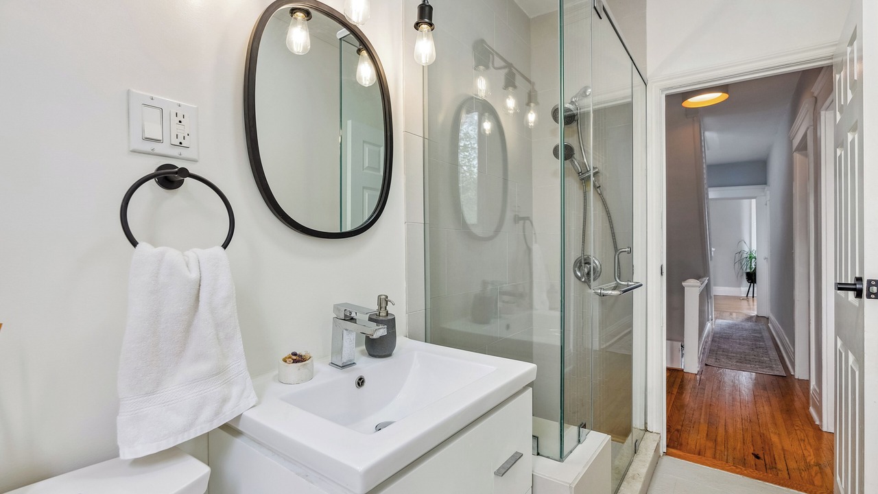 Photo of Bathroom in The Beaches