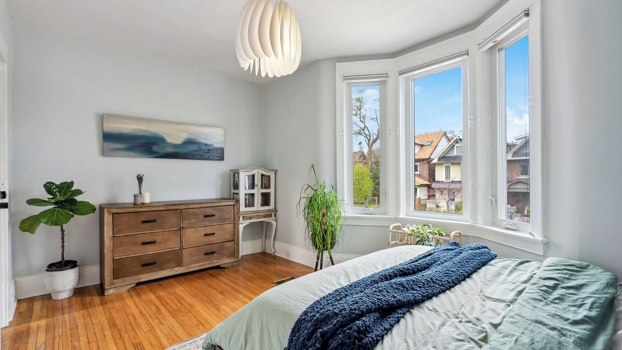 Photo of Bedroom in The Beaches