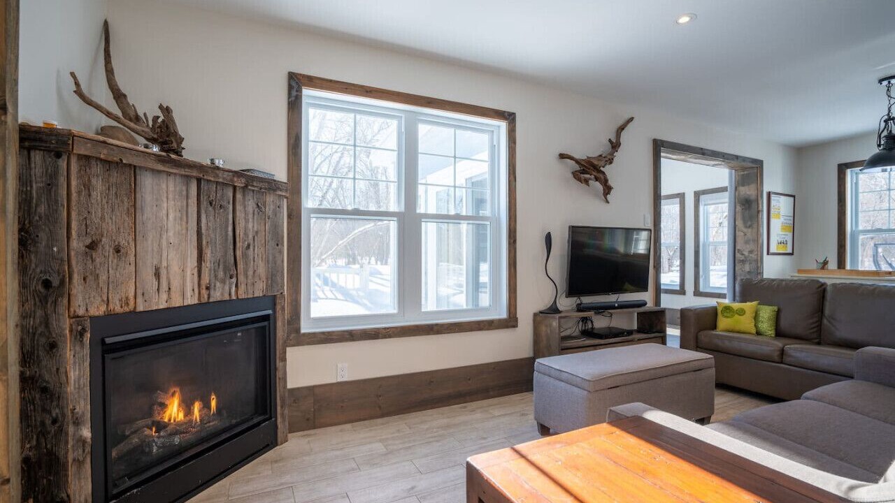 Photo of Livingroom in Sainte-Emelie