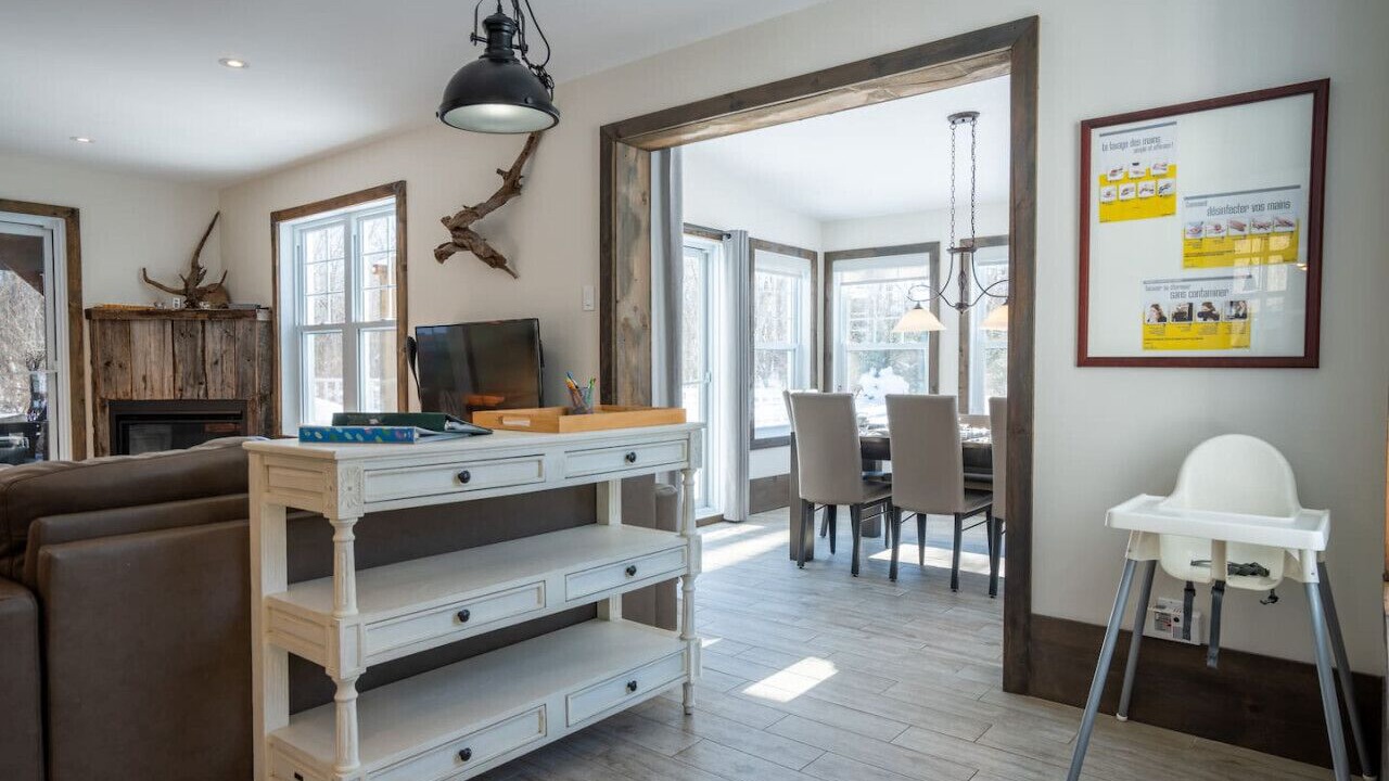 Photo of Livingroom in Sainte-Emelie