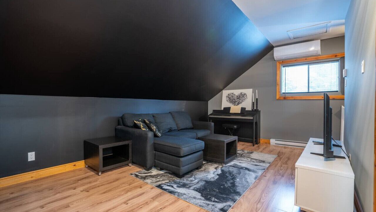 Photo of Livingroom in Sainte-Emelie